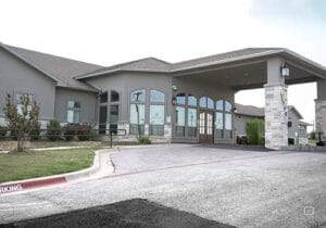 exterior image of inviting and professional opioid and opiate addiction rehab center