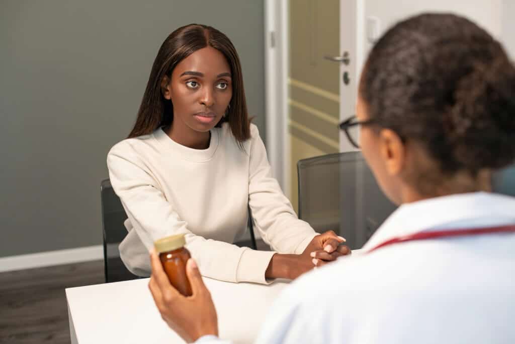 Person talking with their therapist about the types of benzos
