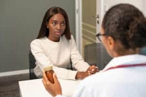 Person talking with their therapist about the types of benzos